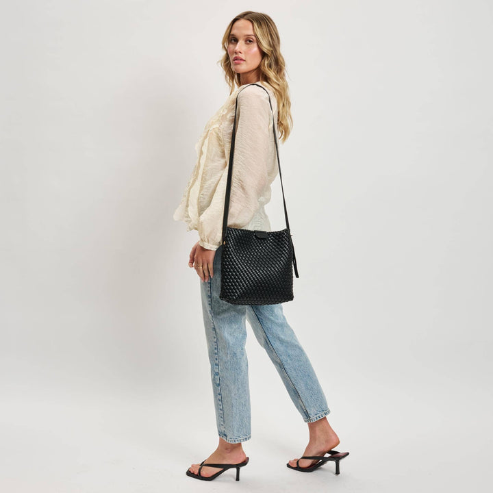 Isadora Bucket: Black