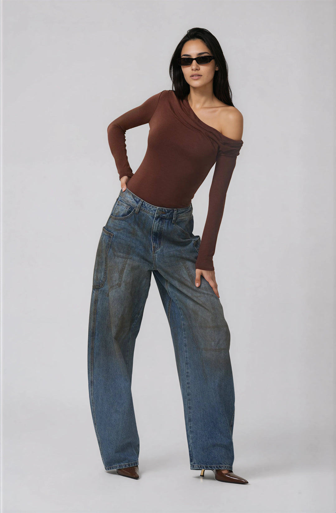 brown long sleeve fitted top