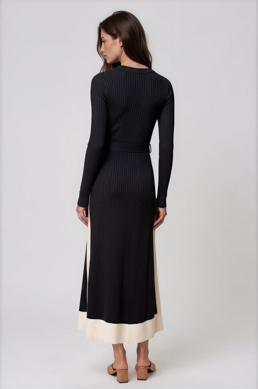 Black color block knit maxi dress with round neck and front tie belt