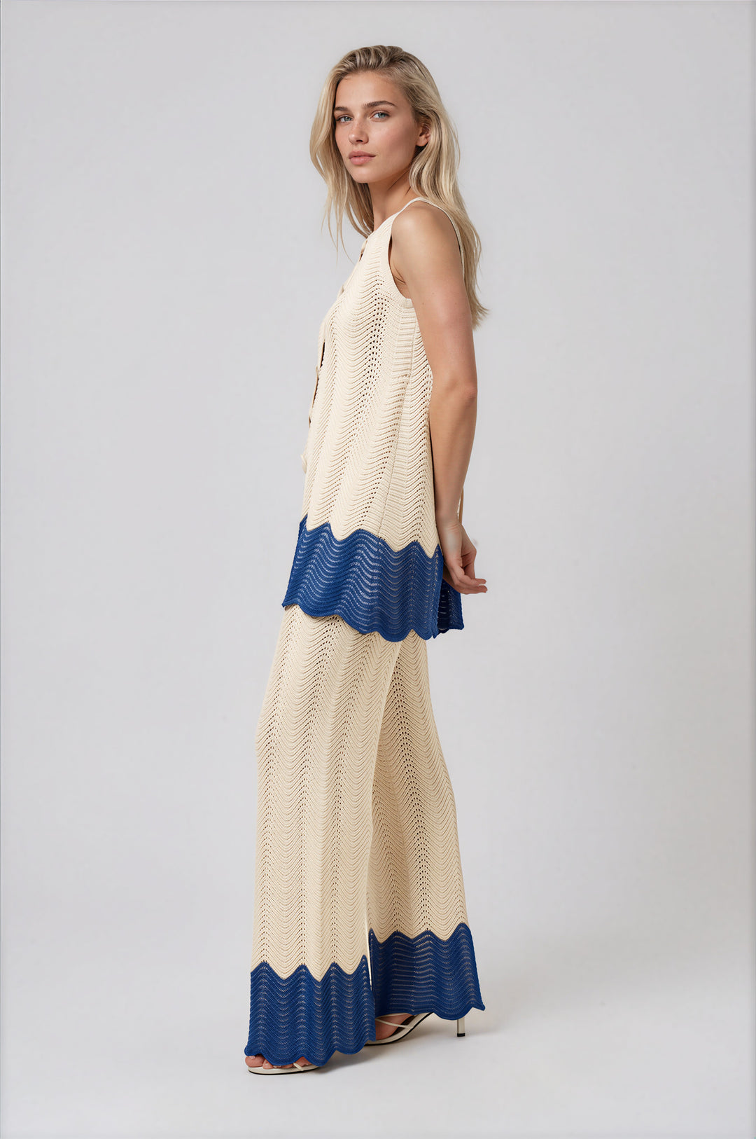 Ivory chevron knit two-piece set with contrast blue color-block hems